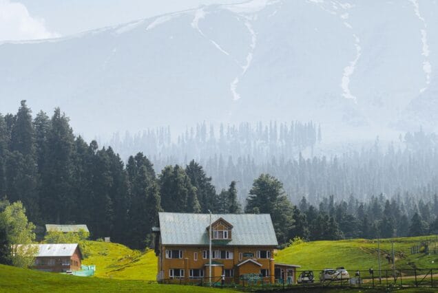 Kashmir Tour 5 Days 4 Nights Package